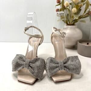 Schutz Mila Nappa Leather Rhinestone Crystal Stiletto Cream Women 6.5B Tried On